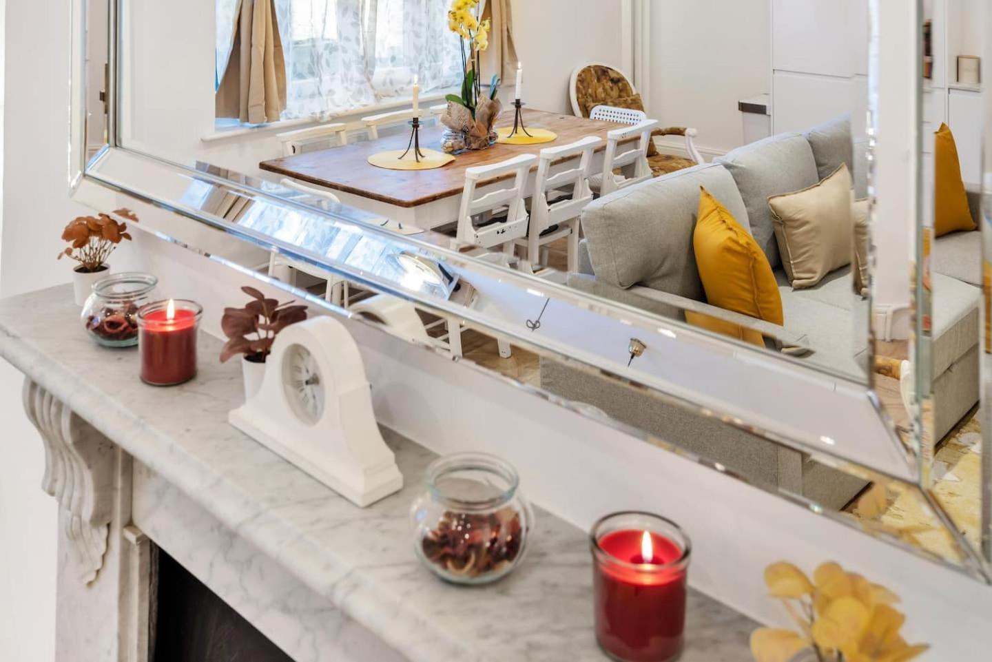 Apartament 3 Bedroom 2 Bathroom Victorian Flat In Kensington *