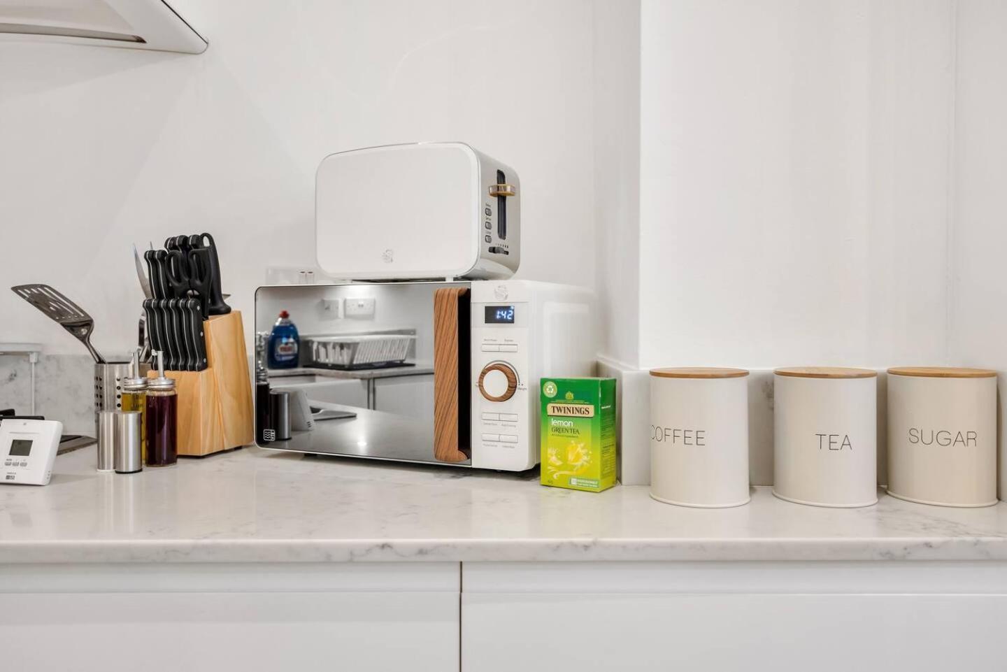 3 Bedroom 2 Bathroom Victorian Flat In Kensington Apartament *