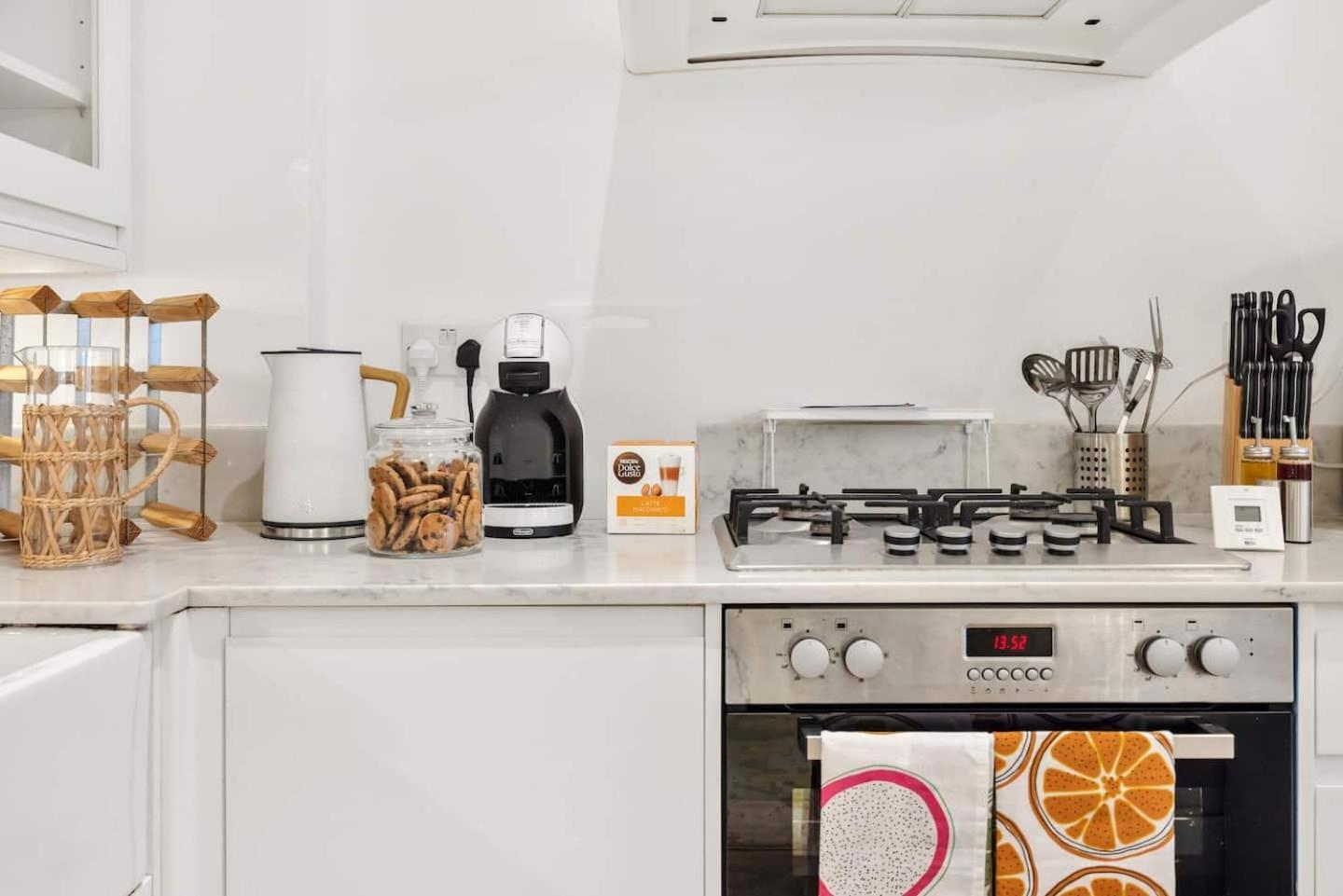 Apartament 3 Bedroom 2 Bathroom Victorian Flat In Kensington Londra