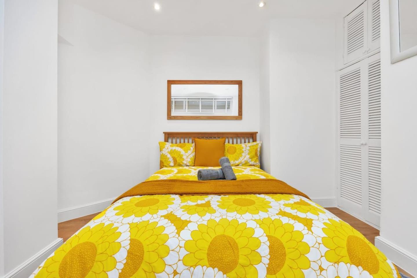 3 Bedroom 2 Bathroom Victorian Flat In Kensington Apartament *