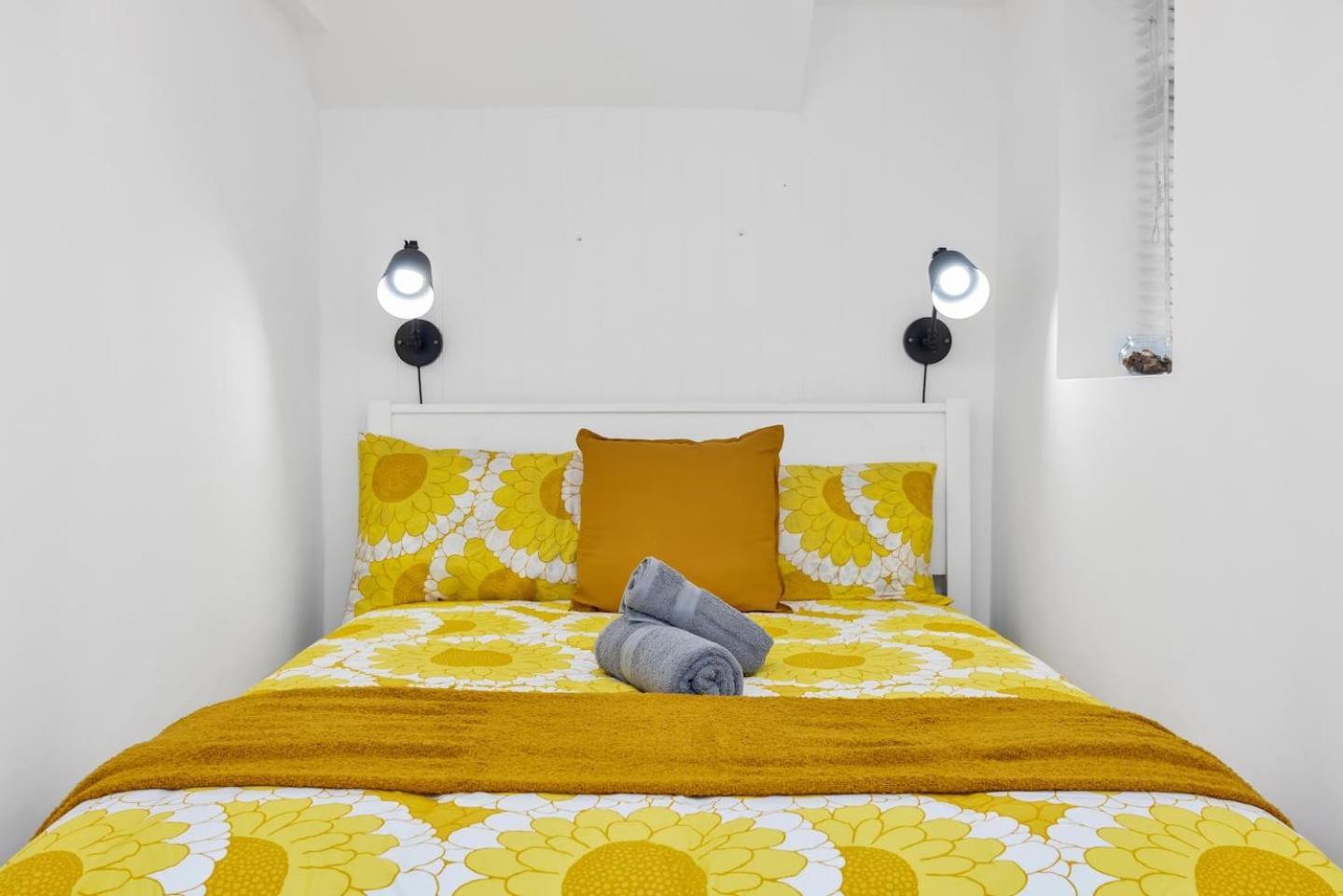 3 Bedroom 2 Bathroom Victorian Flat In Kensington Apartament Londra