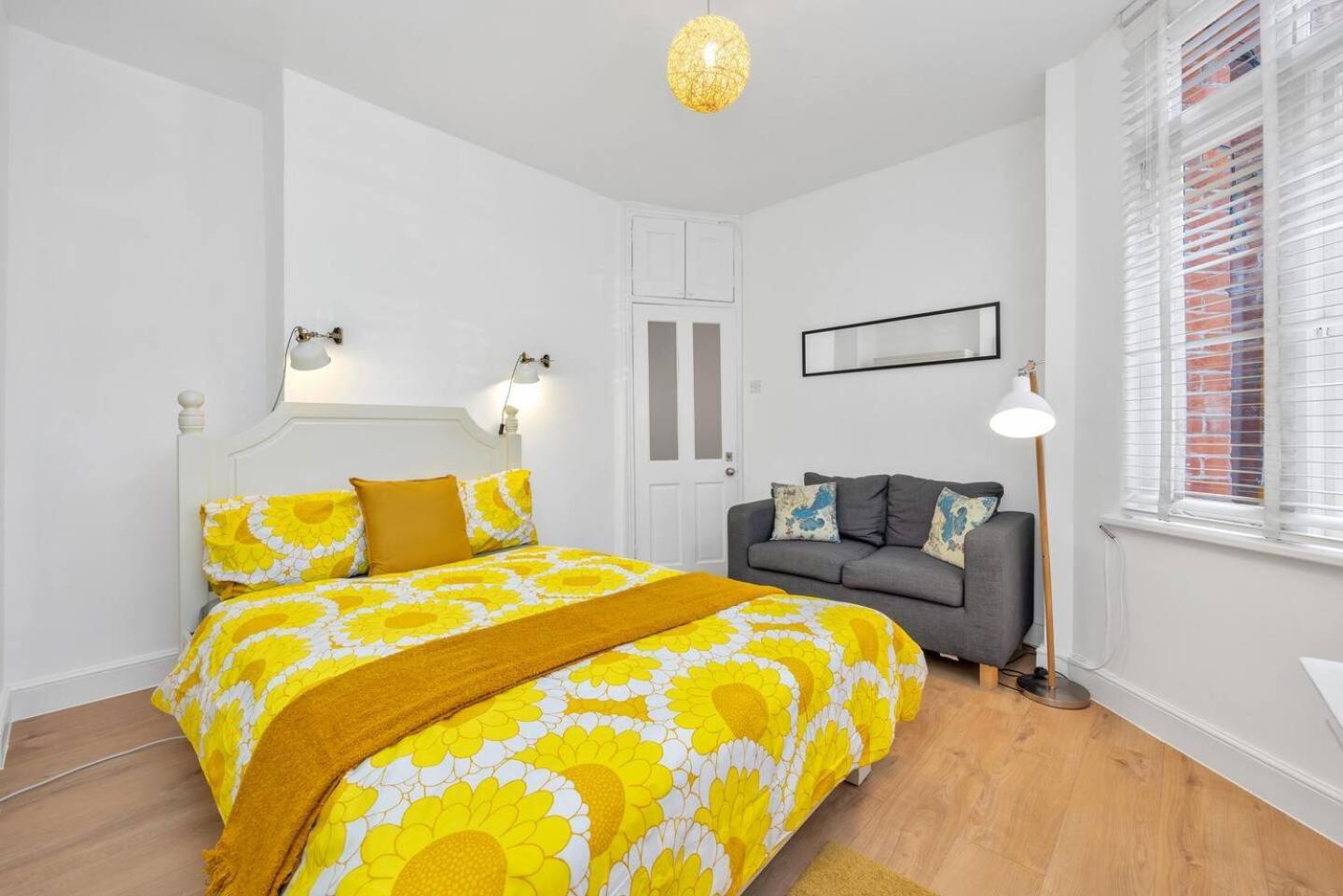 3 Bedroom 2 Bathroom Victorian Flat In Kensington Apartament
