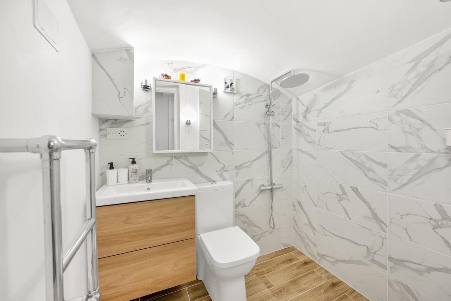 3 Bedroom 2 Bathroom Victorian Flat In Kensington Apartament