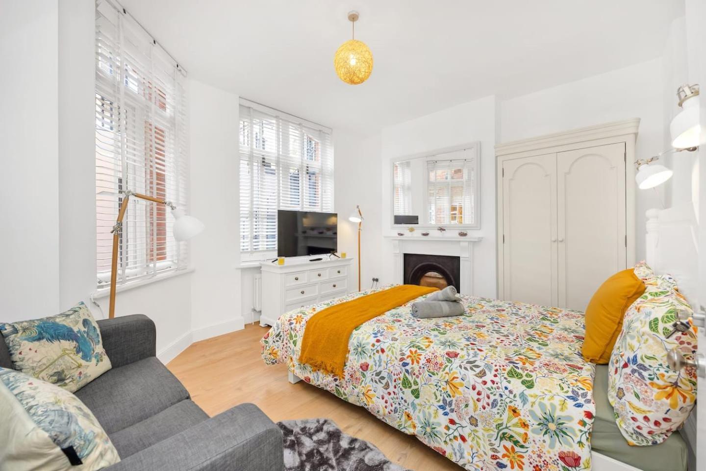 3 Bedroom 2 Bathroom Victorian Flat In Kensington Apartament